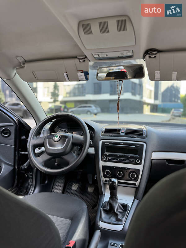 Лифтбек Skoda Octavia 2009 в Ивано-Франковске