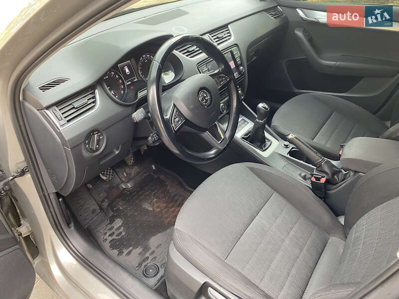 Универсал Skoda Octavia 2013 в Кропивницком