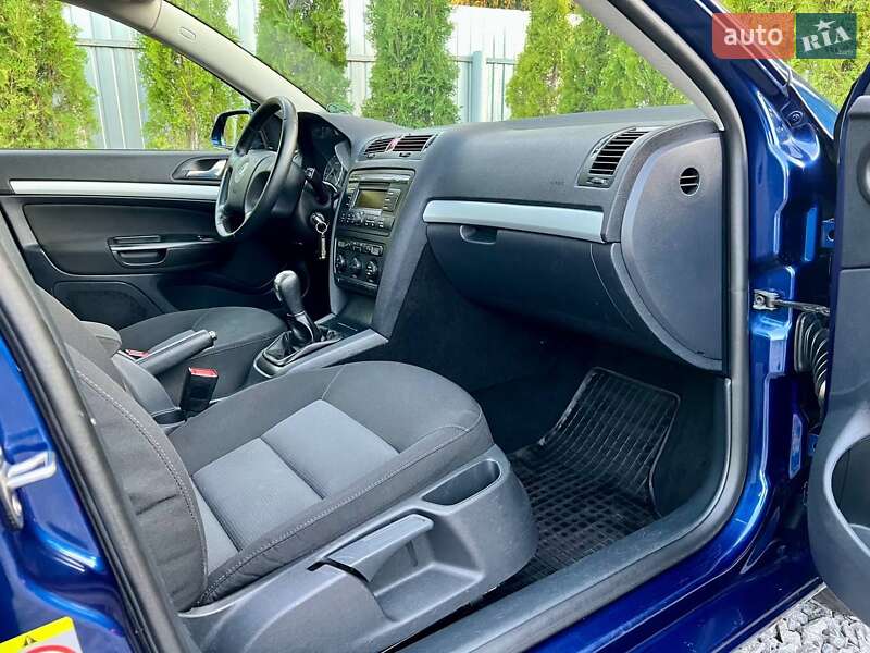 Лифтбек Skoda Octavia 2008 в Полтаве