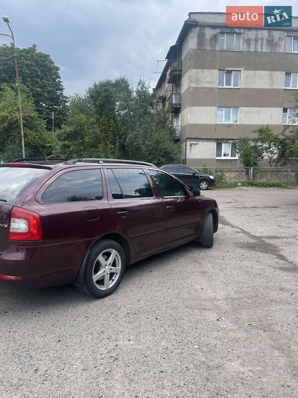 Универсал Skoda Octavia 2011 в Стрые