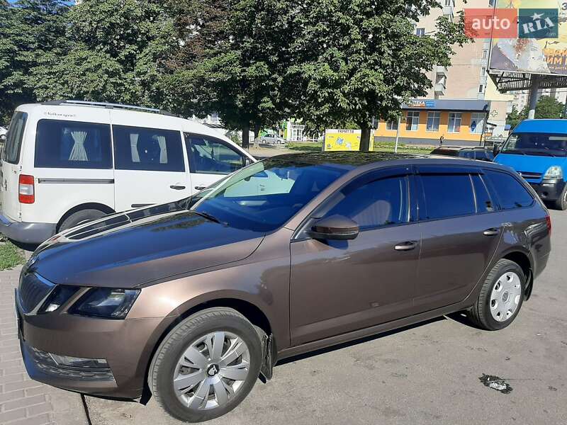 Универсал Skoda Octavia 2019 в Чернигове