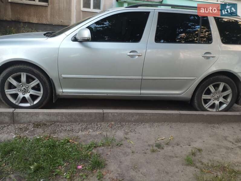 Универсал Skoda Octavia 2010 в Сумах
