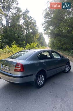 Лифтбек Skoda Octavia 2005 в 