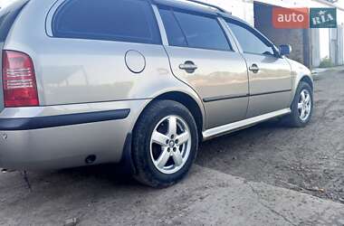 Универсал Skoda Octavia 2006 в Сквире