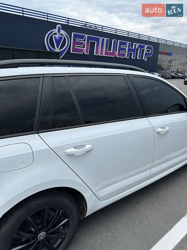 Універсал Skoda Octavia 2016 в Чернігові