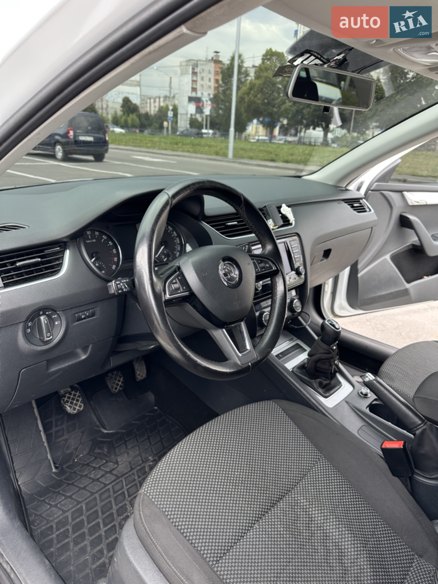 2016 Skoda Octavia - мініатюра 19