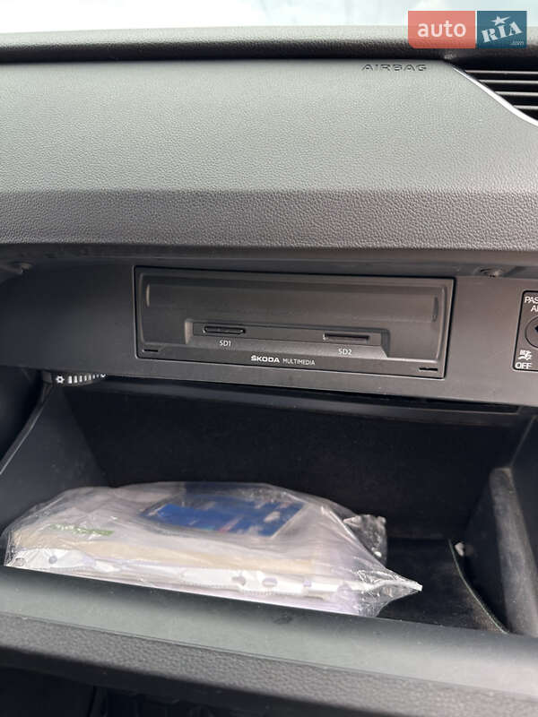 Універсал Skoda Octavia 2016 в Чернігові