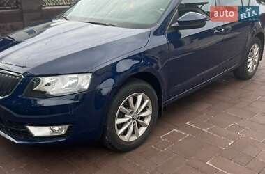 Ліфтбек Skoda Octavia 2015 в Городку