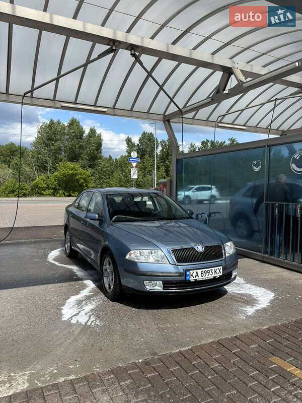 Лифтбек Skoda Octavia 2008 в Киеве