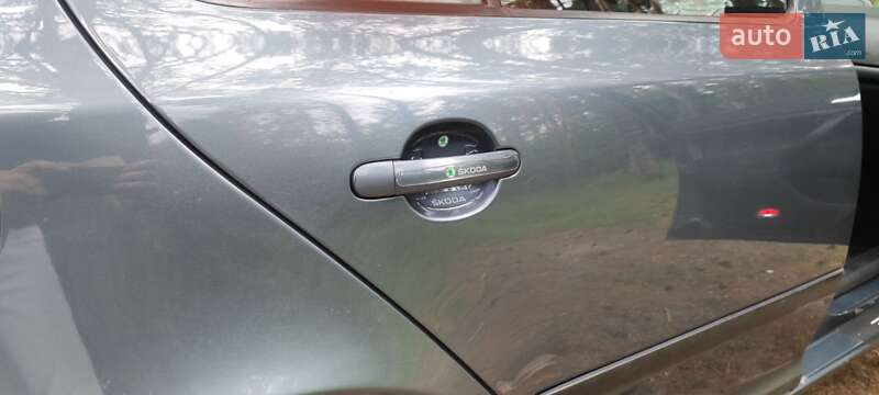 Лифтбек Skoda Octavia 2006 в Кропивницком