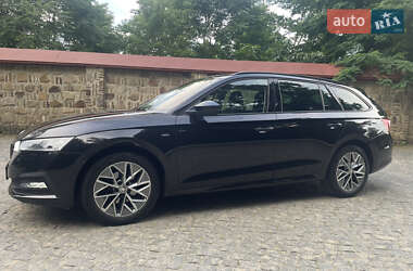 Універсал Skoda Octavia 2021 в Чернівцях