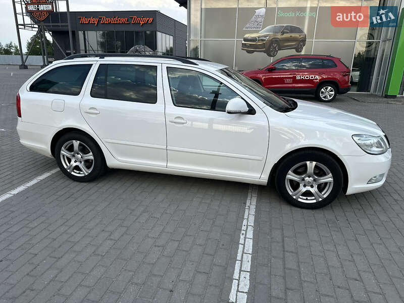 Універсал Skoda Octavia 2009 в Києві