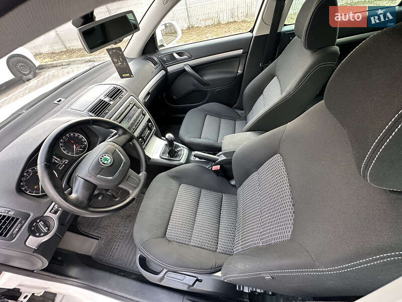 Універсал Skoda Octavia 2009 в Києві