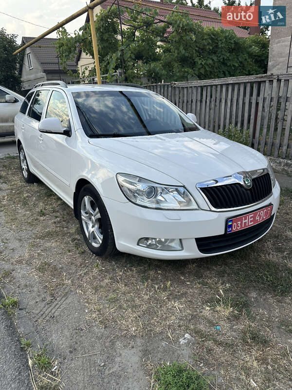Універсал Skoda Octavia 2009 в Києві