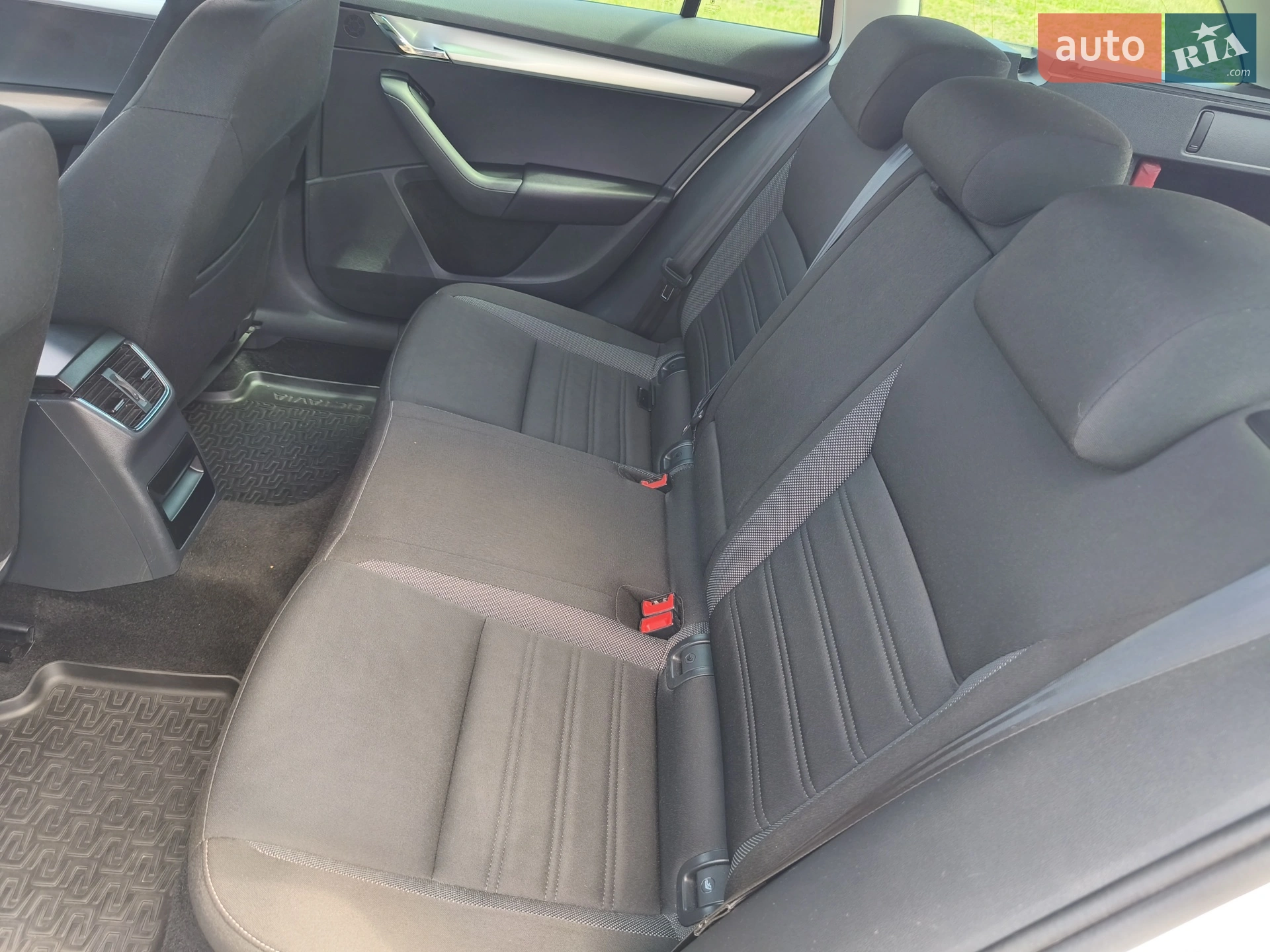 2019 Skoda Octavia - мініатюра 16