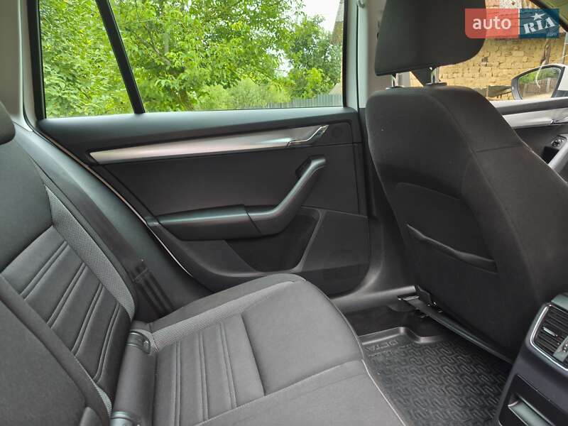Универсал Skoda Octavia 2019 в Ужгороде