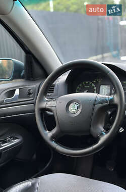 Лифтбек Skoda Octavia 2006 в 
