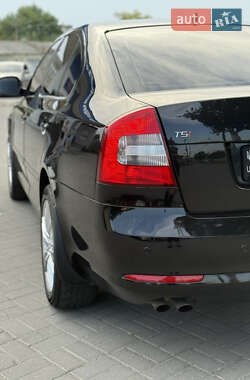 Лифтбек Skoda Octavia 2010 в 