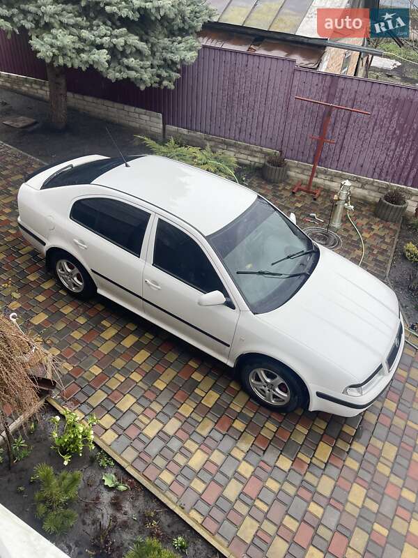 Ліфтбек Skoda Octavia 2006 в Чернігові