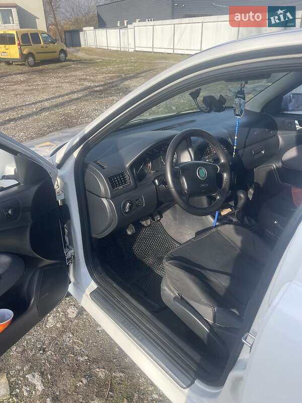 Ліфтбек Skoda Octavia 2006 в Чернігові