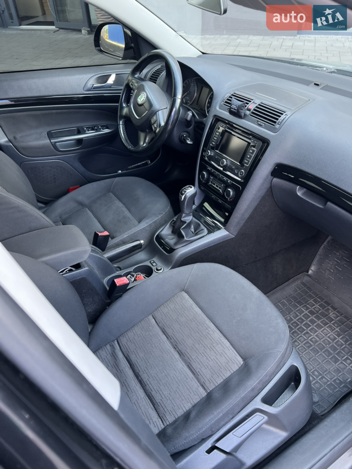 2011 Skoda Octavia - мініатюра 15