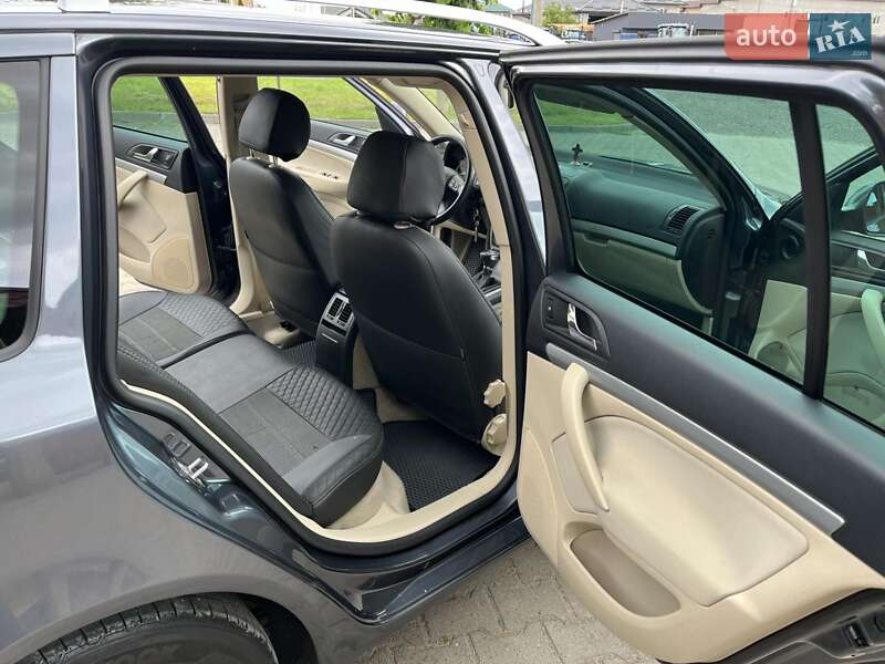 Skoda Octavia 2011 Skoda Octavia 2011