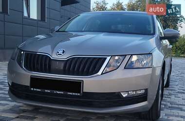 Ліфтбек Skoda Octavia 2018 в Корсунь-Шевченківському