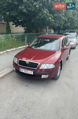 Лифтбек Skoda Octavia 2005 в Новой Ушице