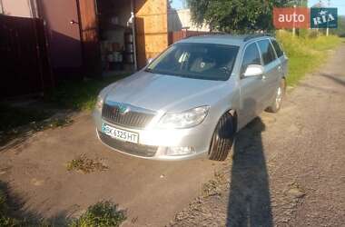 Універсал Skoda Octavia 2012 в Лищі