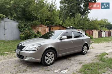Лифтбек Skoda Octavia 2012 в Сумах