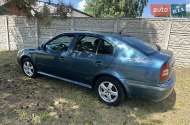 Ліфтбек Skoda Octavia 2003 в Звенигородці