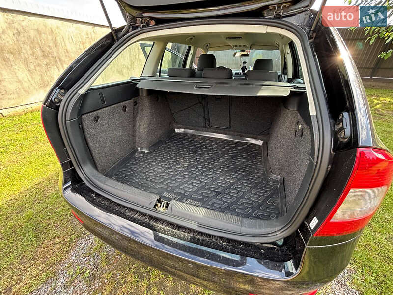 Универсал Skoda Octavia 2010 в Мостиске