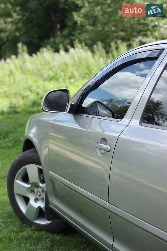 Лифтбек Skoda Octavia 2009 в Верховине