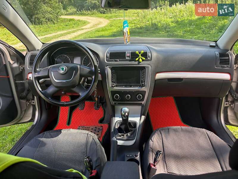 Лифтбек Skoda Octavia 2009 в Верховине