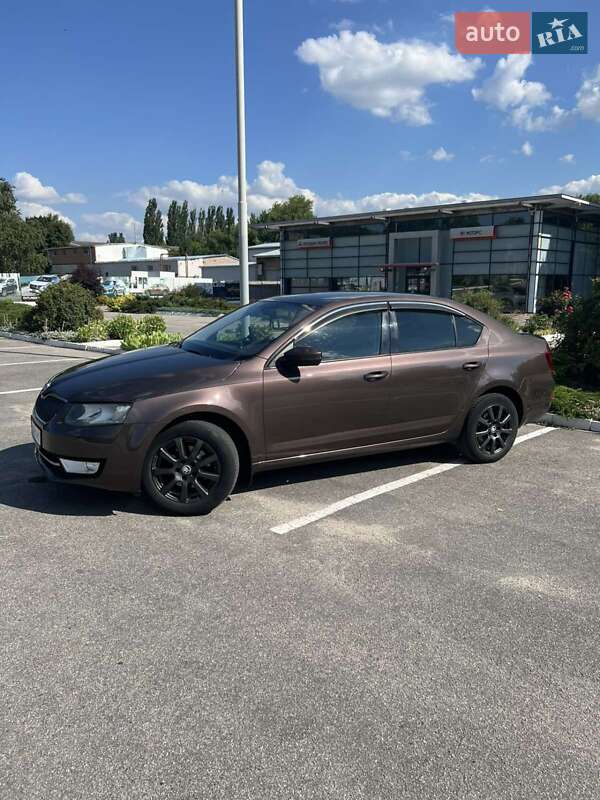 Лифтбек Skoda Octavia 2014 в Кропивницком