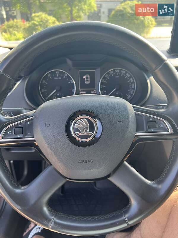 Лифтбек Skoda Octavia 2014 в Кропивницком