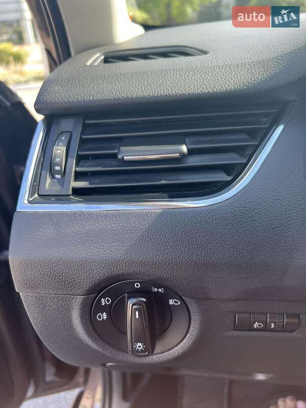 Лифтбек Skoda Octavia 2014 в Кропивницком