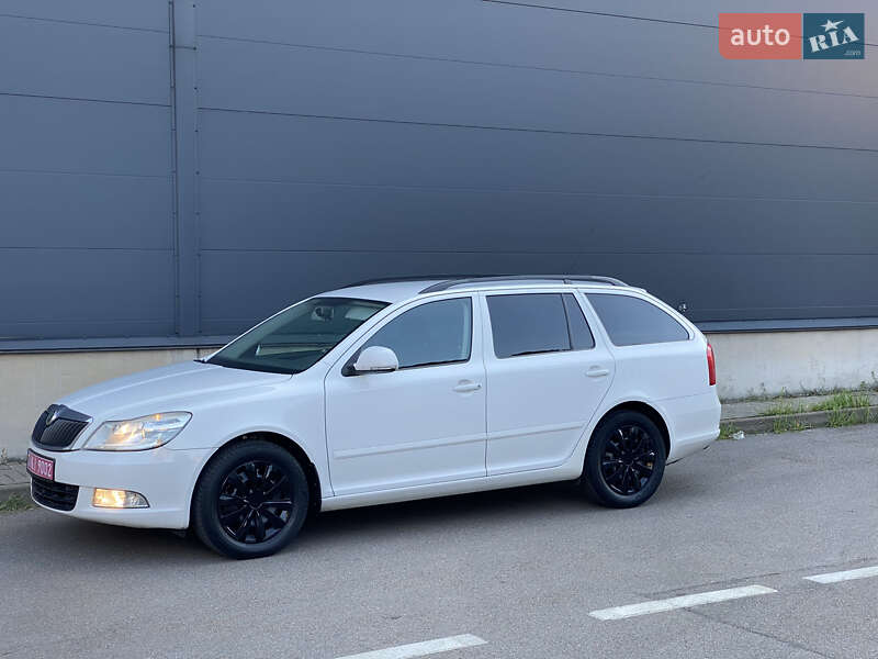 Універсал Skoda Octavia 2009 в Києві