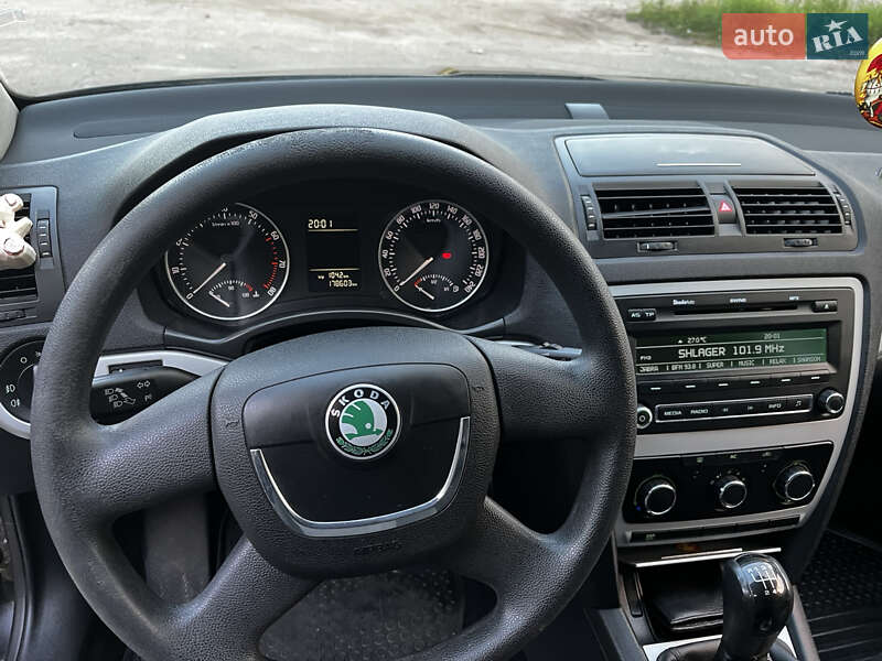Лифтбек Skoda Octavia 2010 в Киеве