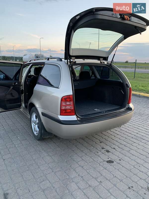 Універсал Skoda Octavia 2005 в Радивиліві