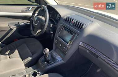 Лифтбек Skoda Octavia 2011 в 