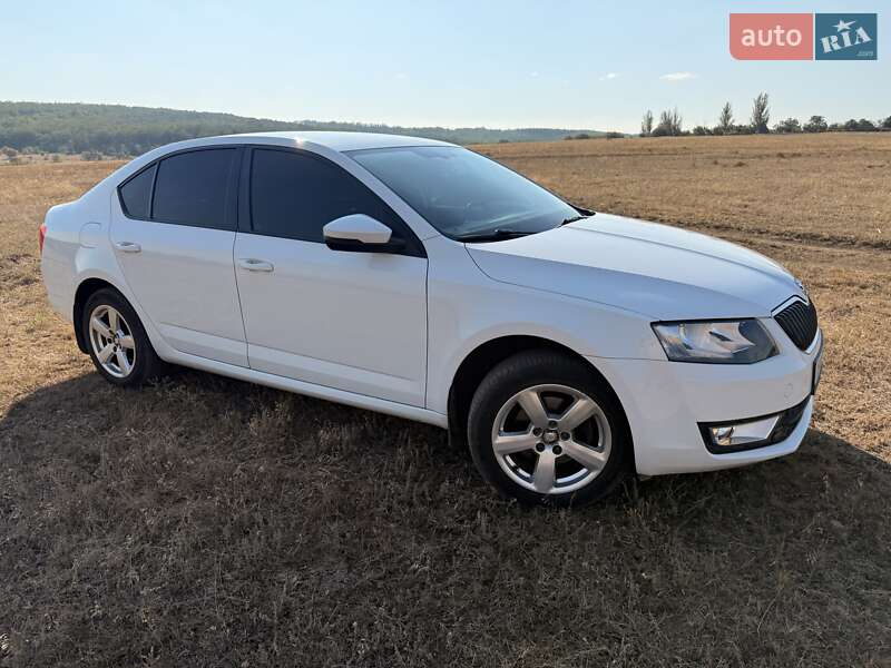 Лифтбек Skoda Octavia 2016 в Краматорске