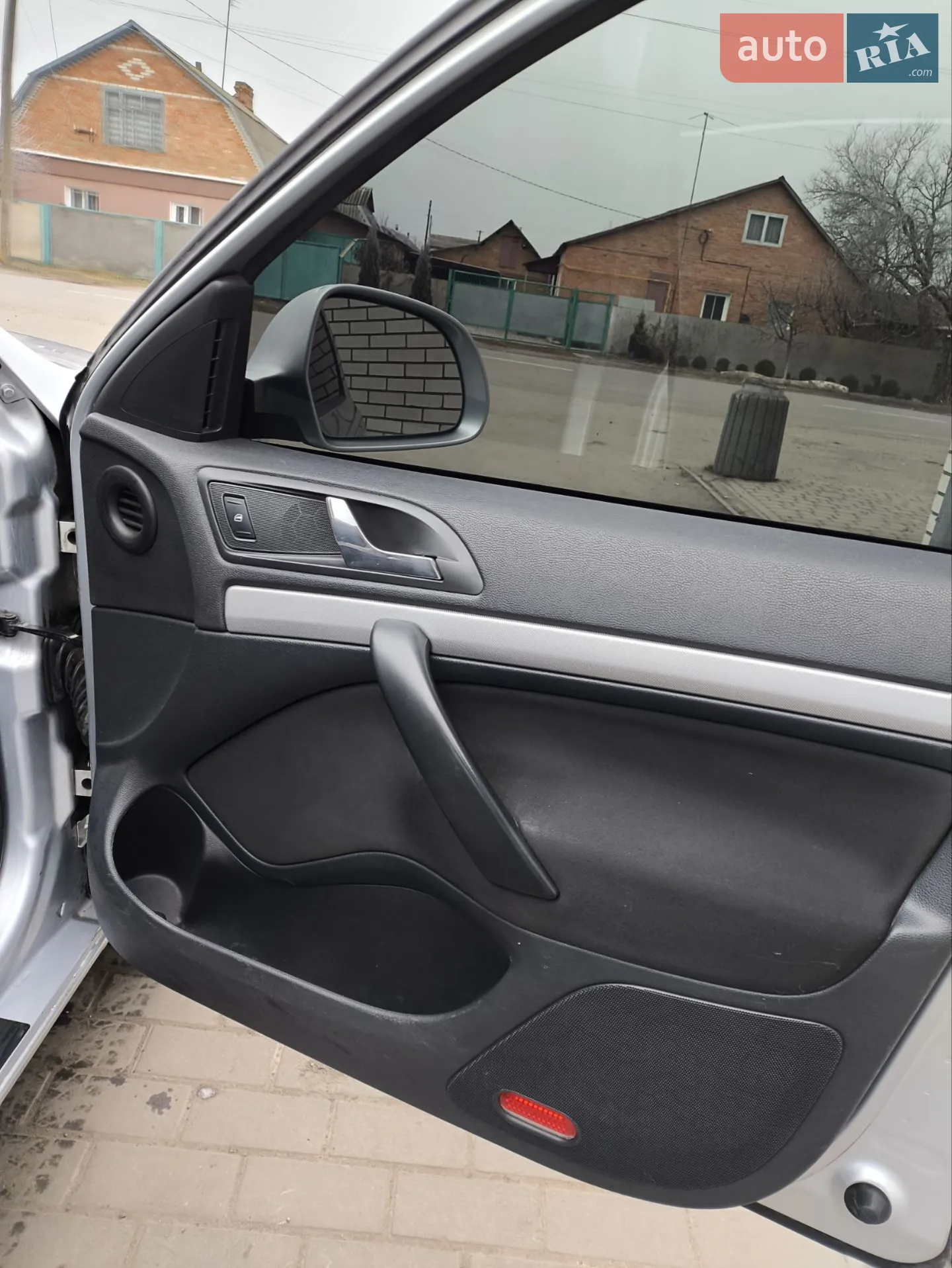 2010 Skoda Octavia - мініатюра 12