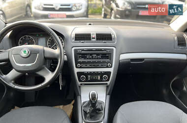Универсал Skoda Octavia 2011 в 