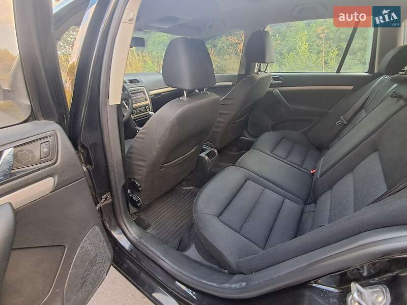 Универсал Skoda Octavia 2010 в Новом Буге фото 12 Универсал Skoda Octavia 2010 в Новом Буге