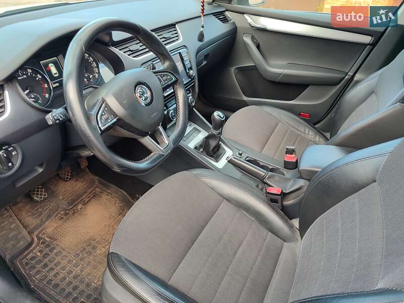 Універсал Skoda Octavia 2015 в Миргороді