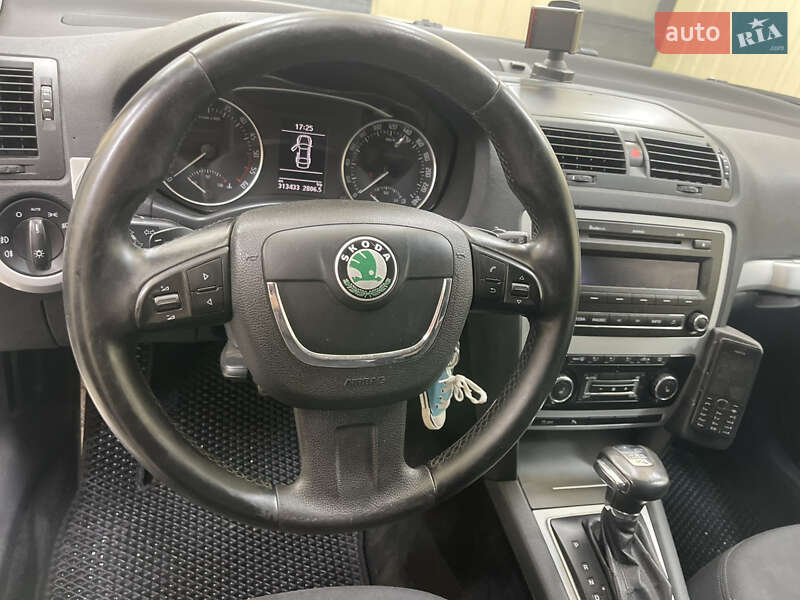 Универсал Skoda Octavia 2012 в Олевске