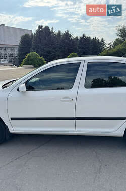 Лифтбек Skoda Octavia 2006 в 
