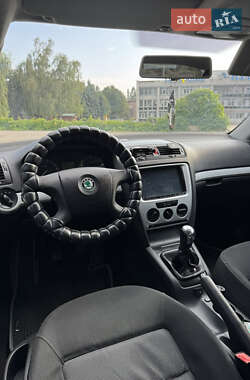 Лифтбек Skoda Octavia 2006 в 