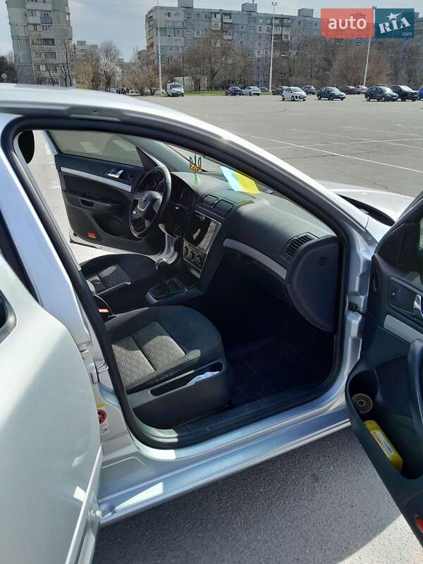 Ліфтбек Skoda Octavia 2012 в Запоріжжі